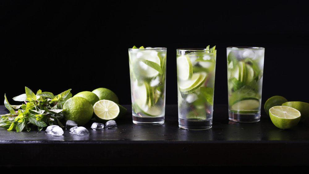 Indulge in a refreshing CBD mojito with fresh mint, lime, and CBD-infused syrup—a well-deserved, relaxing mocktail delight! Best CBD in UK!